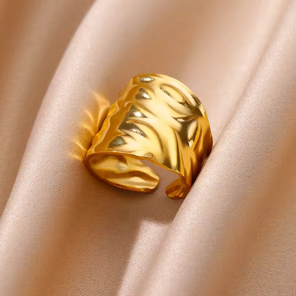 Elora - Golden Ring