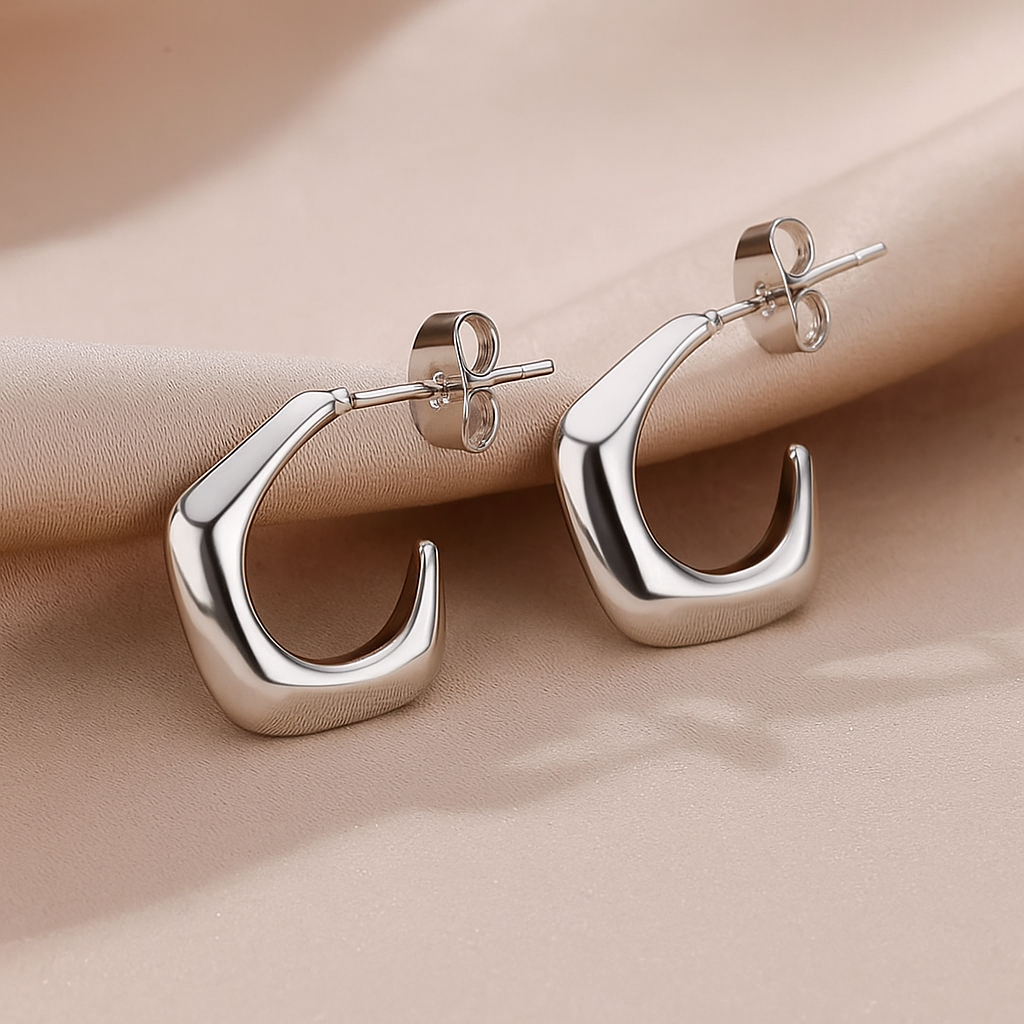 Heloa - Silver Earring
